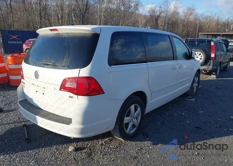 2010 Volkswagen Routan Se from USA, damaged, VIN 2V4RW3D16AR174288